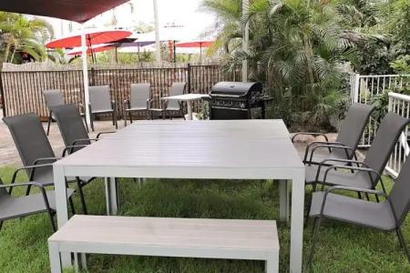 Outrigger Burleigh - 132