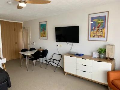 Outrigger Burleigh - 97