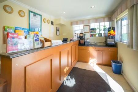 Inn at Golden Gate - 1