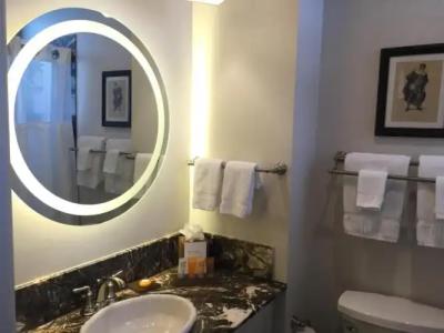 Warwick San Francisco - 55