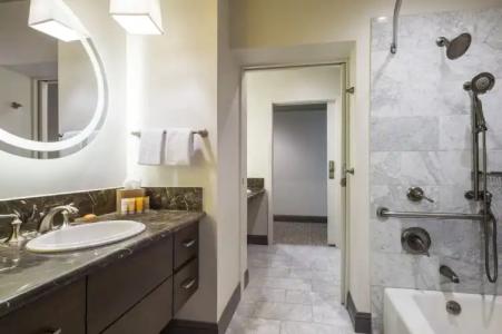 Warwick San Francisco - 66