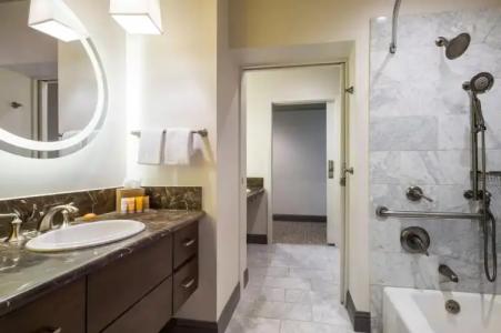 Warwick San Francisco - 37