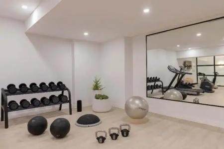 Courtyard by Marriott San Francisco Downtown/Van Ness Ave - 18