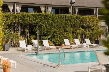 Luxe Sunset Boulevard - 16