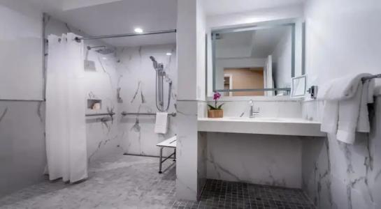 Beverly Hills Plaza & Spa - 68