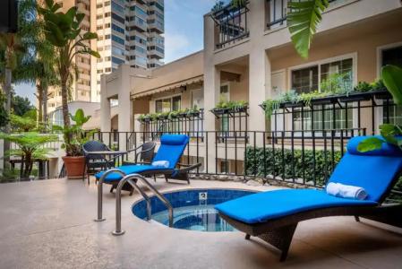 Beverly Hills Plaza & Spa - 19