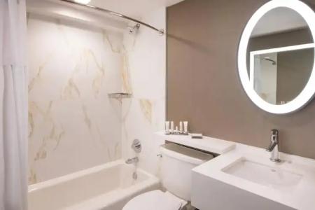 Beverly Hills Marriott - 10