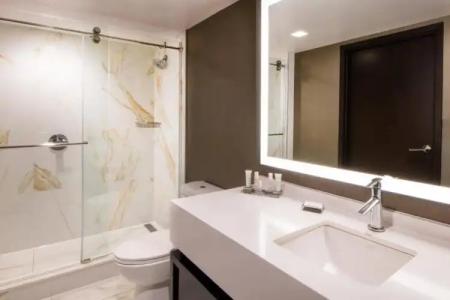 Beverly Hills Marriott - 58