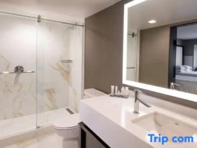 Beverly Hills Marriott - 66