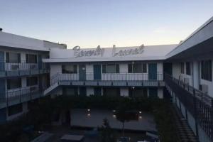 Beverly Laurel Hotel