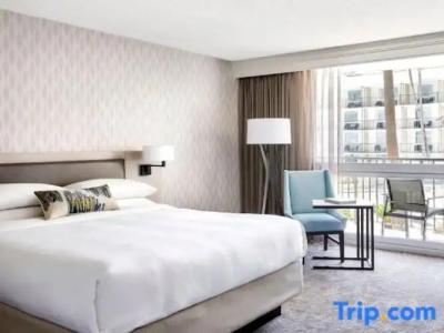 Los Angeles Airport Marriott - 73