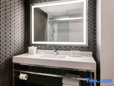 Los Angeles Airport Marriott - 69