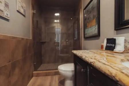 The Dixie Hollywood - 74