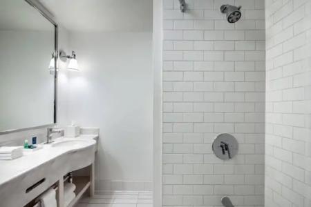 Four Points by Sheraton Los Angeles International Airport - 63