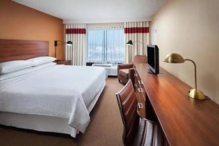 Four Points by Sheraton Los Angeles International Airport - 68