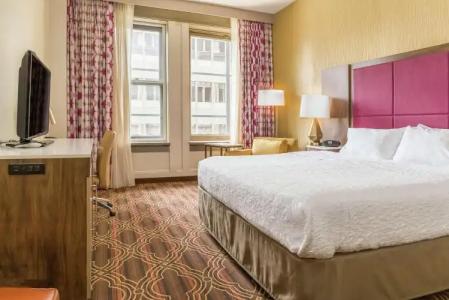 Hampton Inn Majestic Chicago Theatre District - 5