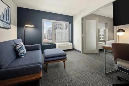 Courtyard by Marriott Chicago Downtown/River North - 57