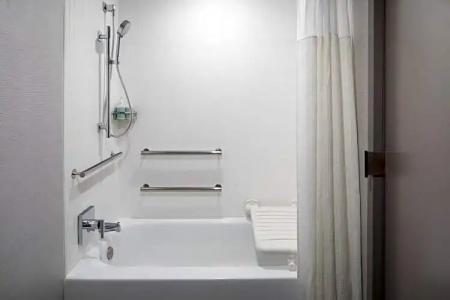 Courtyard by Marriott Chicago Downtown/River North - 47