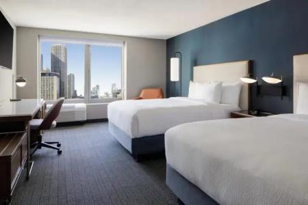 Courtyard by Marriott Chicago Downtown/River North - 2