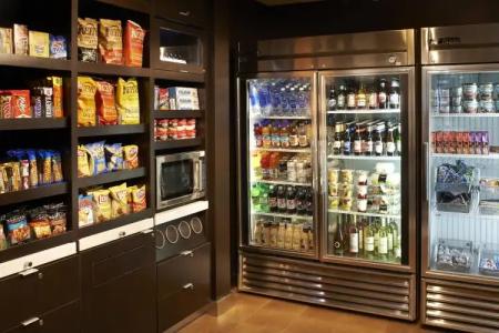 Courtyard by Marriott Chicago Downtown/River North - 10