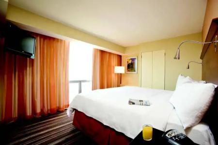 Le Meridien Essex Chicago - 4