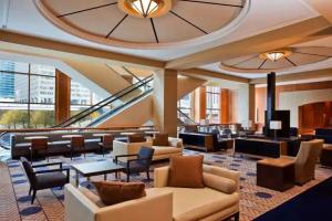 Sheraton Grand Chicago Riverwalk, Chicago