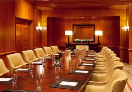 Sheraton Grand Chicago Riverwalk - 17