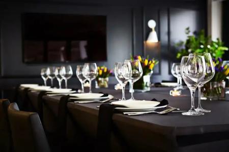 Staypineapple, An Iconic, The Loop - 25