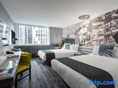 W Chicago - Lakeshore - 68