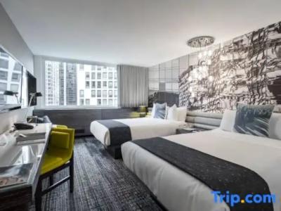 W Chicago - Lakeshore - 61