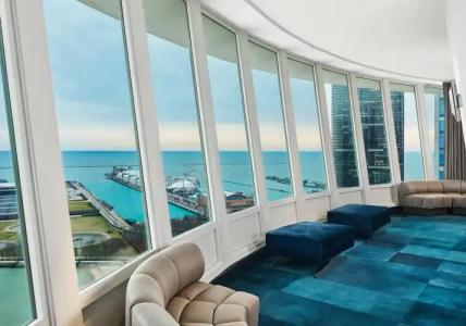 W Chicago - Lakeshore - 7