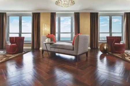 Hilton Chicago - 6