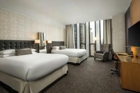 Chicago Downtown, Autograph Collection - 104