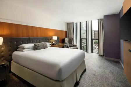 Chicago Downtown, Autograph Collection - 112