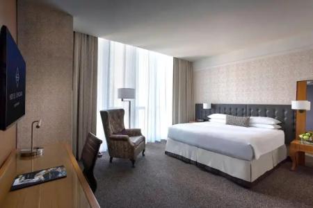 Chicago Downtown, Autograph Collection - 110