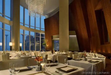 Trump International & Tower Chicago - 40