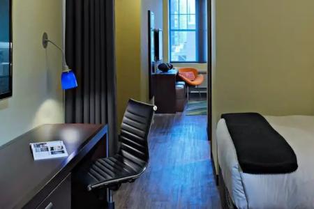 Acme Company Chicago - 5