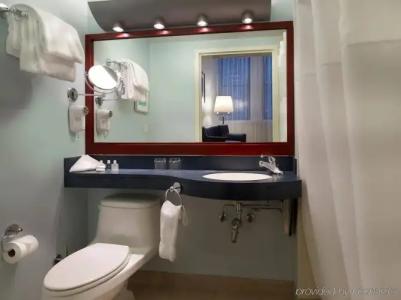 Club Quarters Wacker at Michigan, Chicago - 9