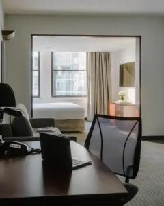 Club Quarters Wacker at Michigan, Chicago - 43