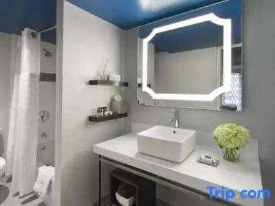 The Ven at Embassy Row, Washington, D.C., a Tribute Portfolio - 45