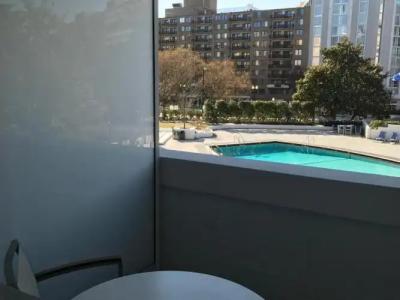 Washington Plaza - 14