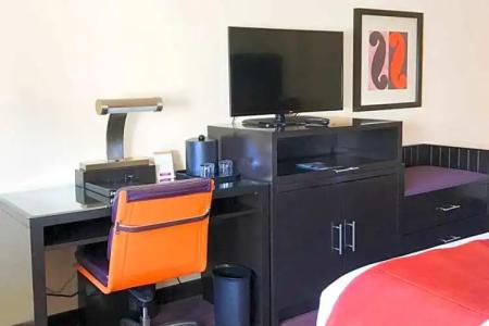 Washington Plaza - 51