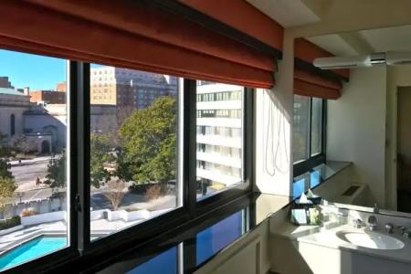 Washington Plaza - 64