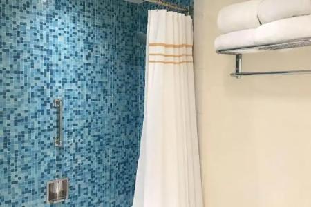 Washington Plaza - 55