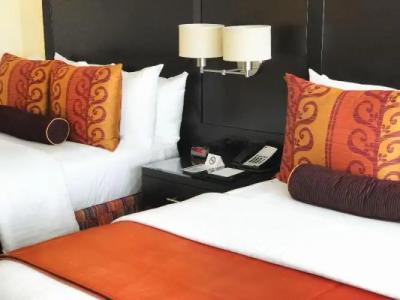 Washington Plaza - 47