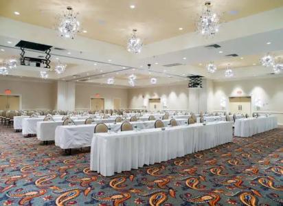 Washington Plaza - 26