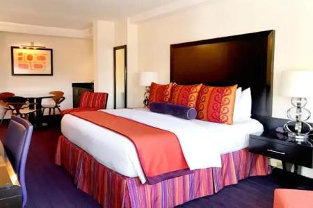 Washington Plaza - 68