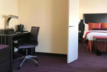 Washington Plaza - 71