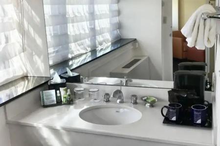 Washington Plaza - 29