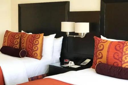 Washington Plaza - 49